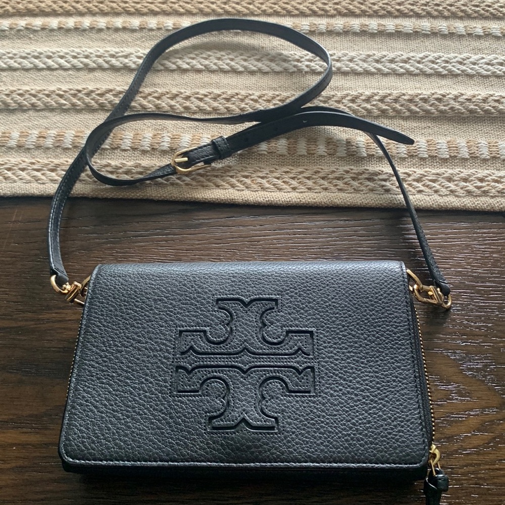 Tory Burch Harper Flat Wallet Crossbody